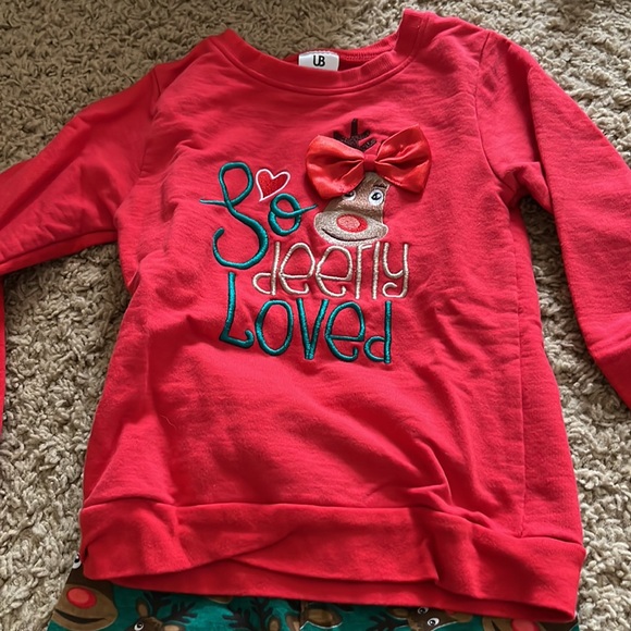 Reindeer outfit: “So Deerly Loved” - Picture 2 of 4